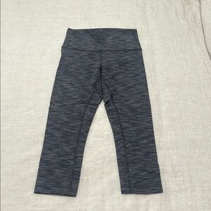 Dark Gray Capri Leggings with Wide Waistband and Stretchy Fit